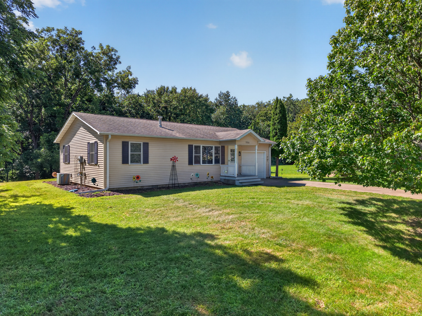 1552 Key Court Property Photo 1