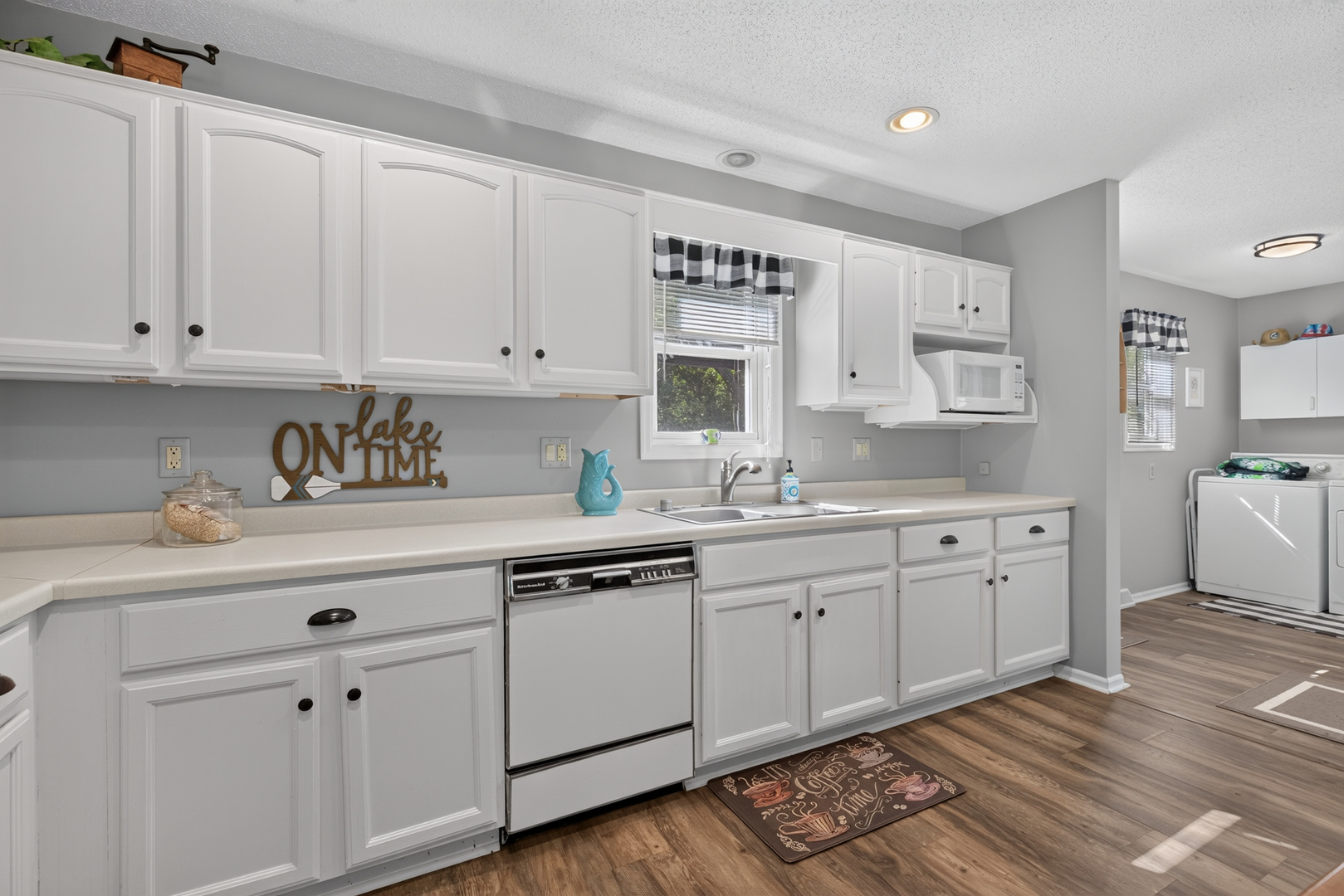 1552 Key Court Property Photo 9