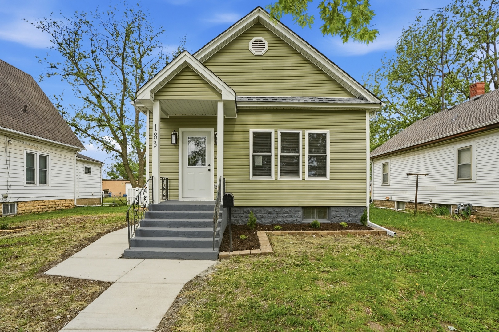 183 N Cleveland Avenue Property Photo 1