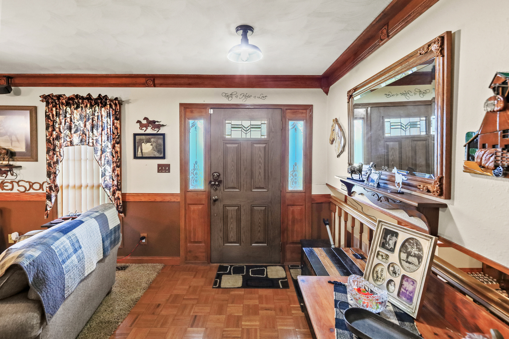 2081 N Broadway Avenue Property Photo 6