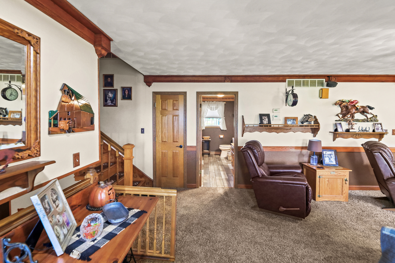 2081 N Broadway Avenue Property Photo 7
