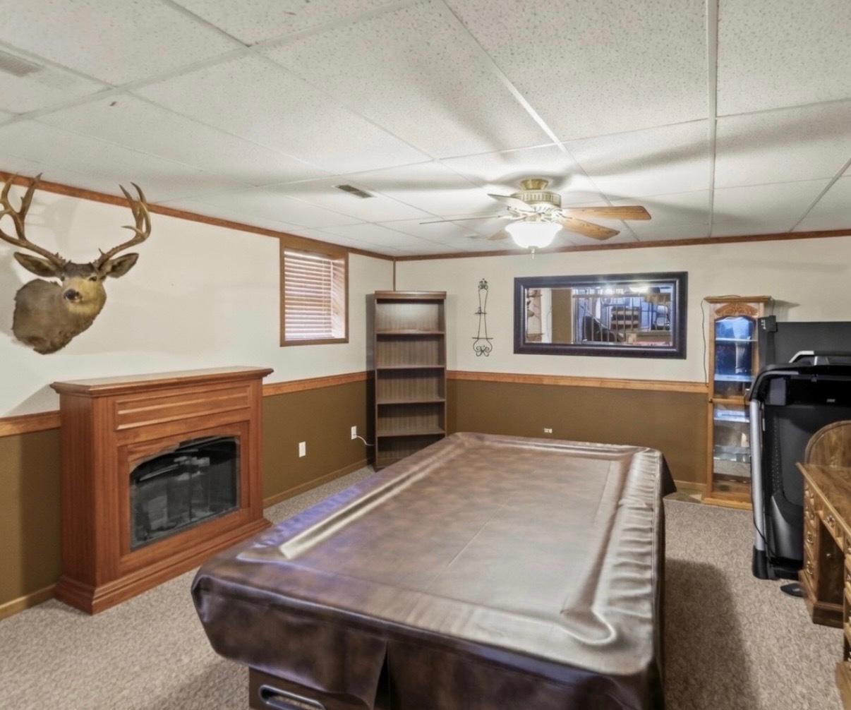 2081 N Broadway Avenue Property Photo 25