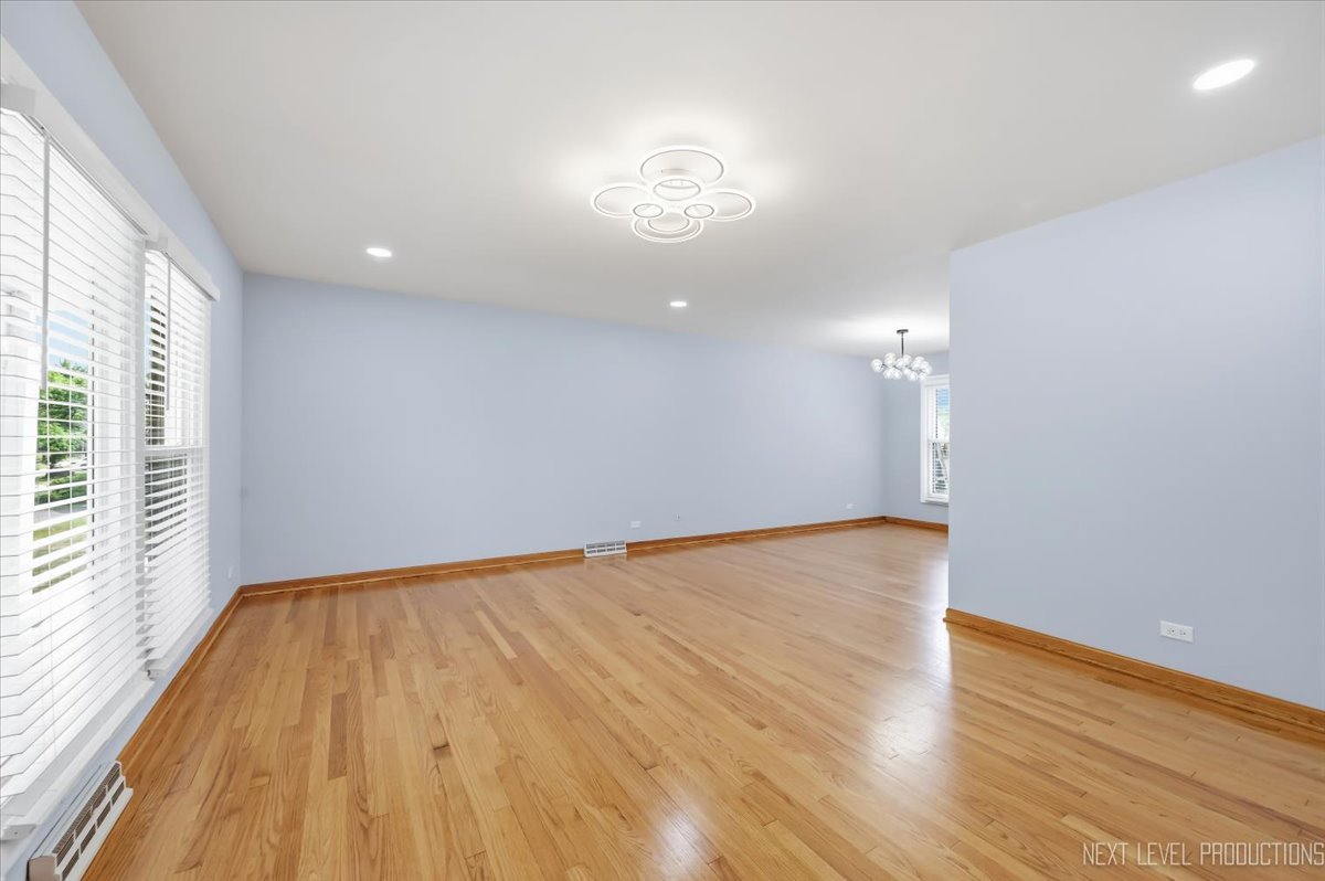539 Hampshire Lane Property Photo 13