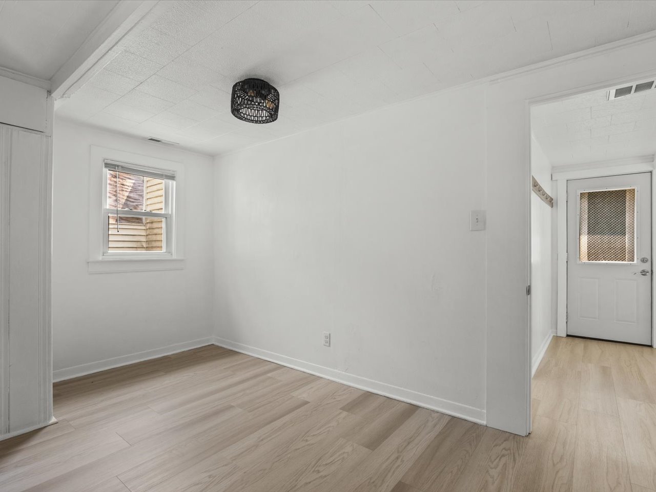 944 Kingsley Drive Property Photo 13