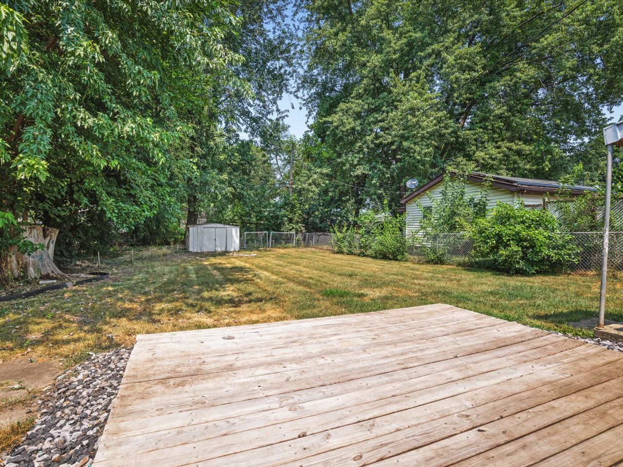 944 Kingsley Drive Property Photo 16