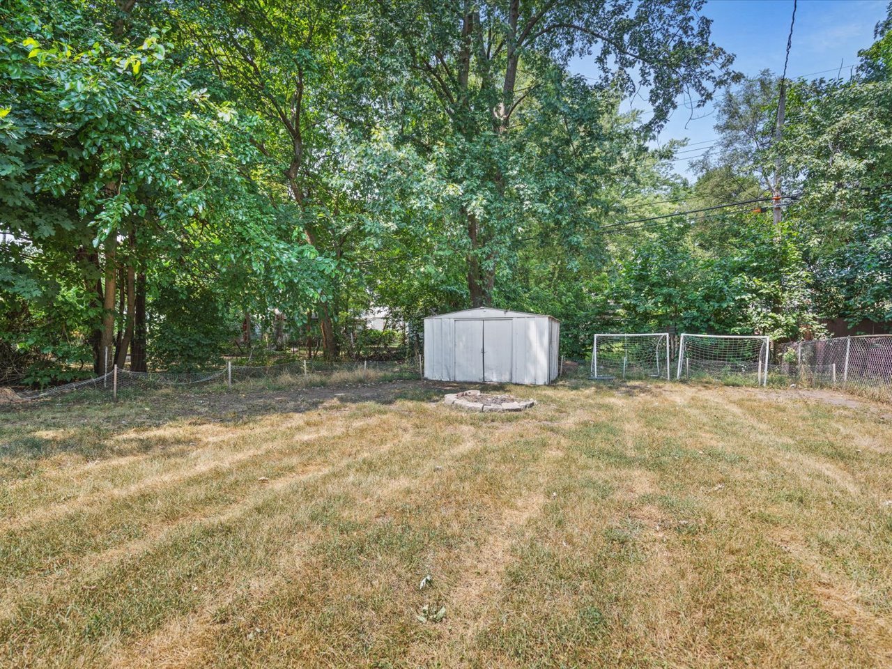 944 Kingsley Drive Property Photo 17