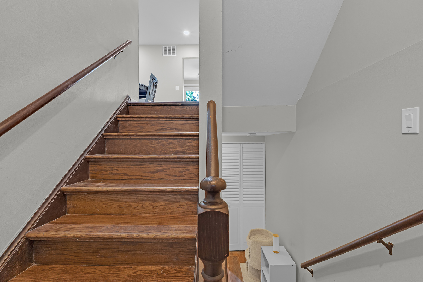 1916 Cheltenham Place Property Photo 2