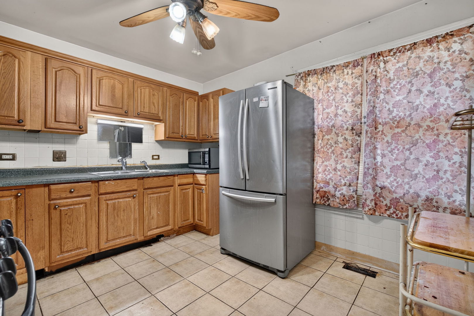 7768 S Luella Avenue Property Photo 14