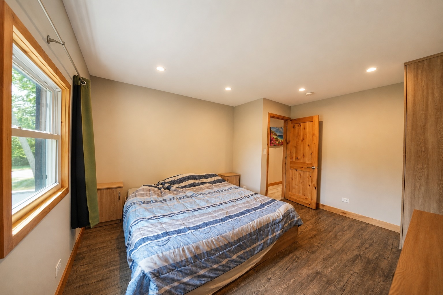 42981 N Lake Avenue Property Photo 27