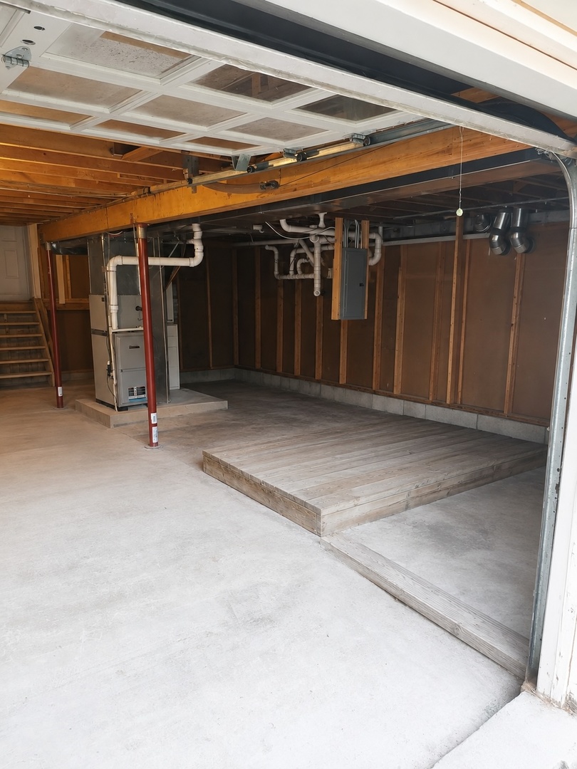 42981 N Lake Avenue Property Photo 41