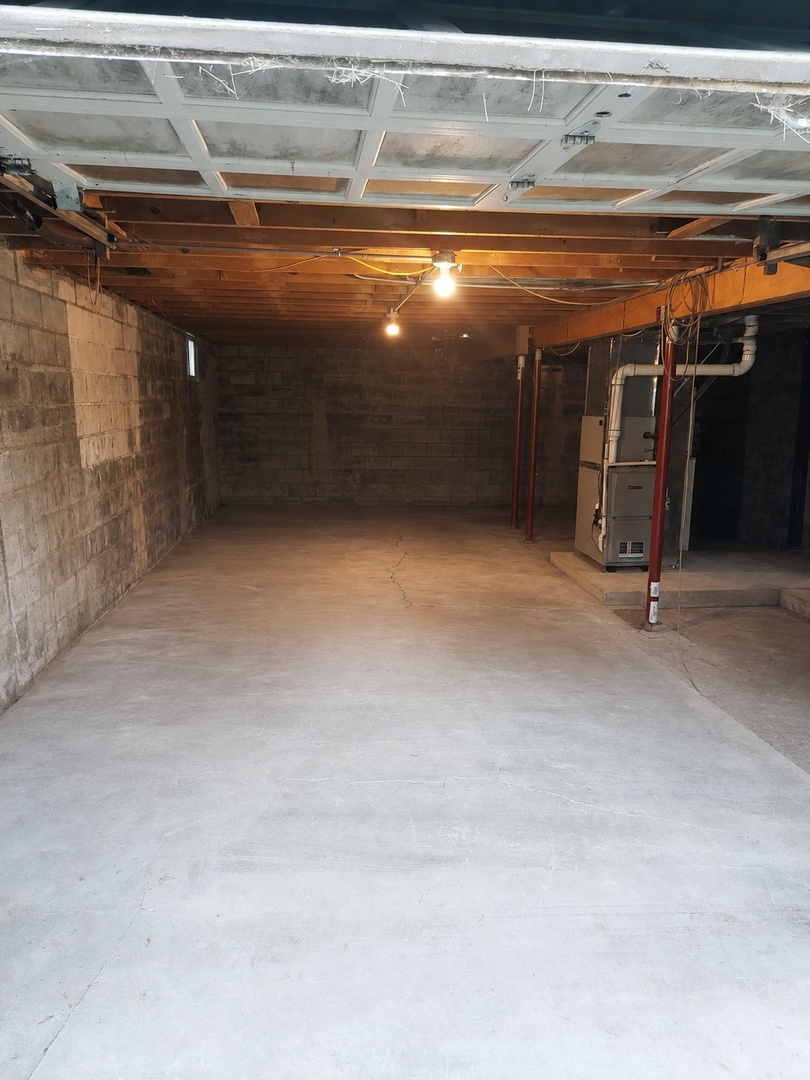 42981 N Lake Avenue Property Photo 42