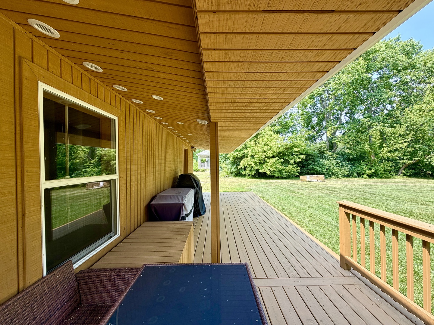 42981 N Lake Avenue Property Photo 48