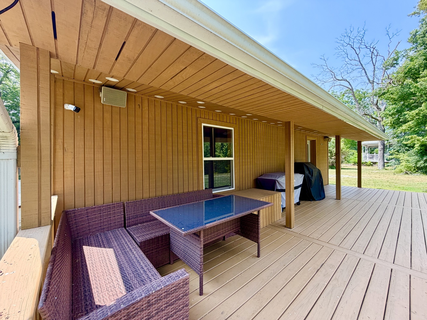 42981 N Lake Avenue Property Photo 49