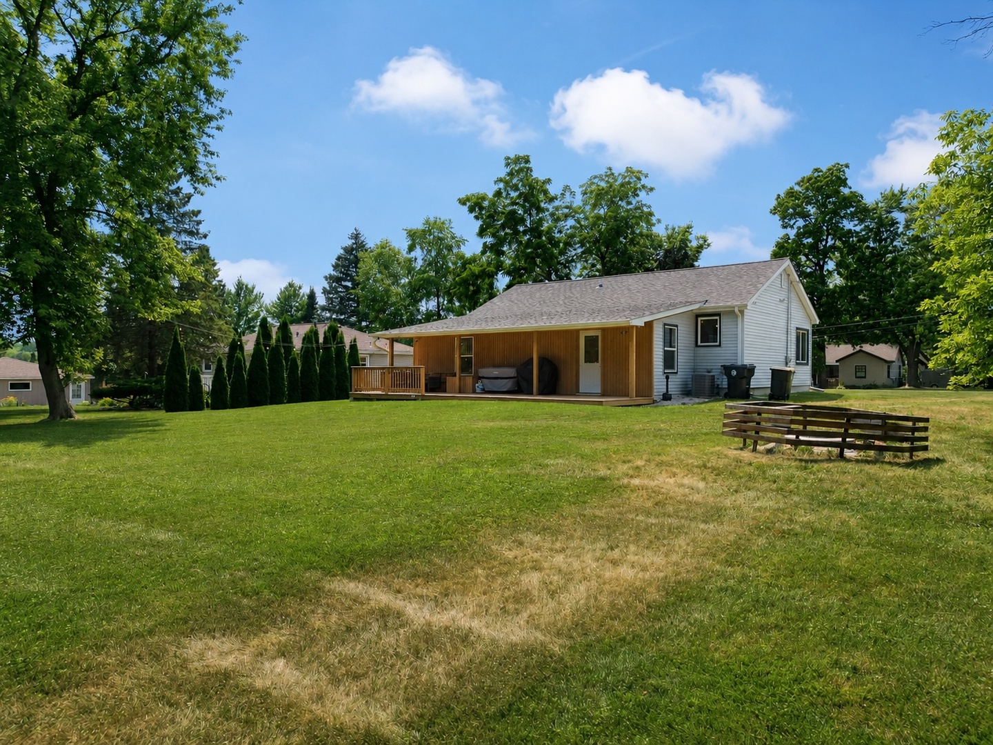 42981 N Lake Avenue Property Photo 59