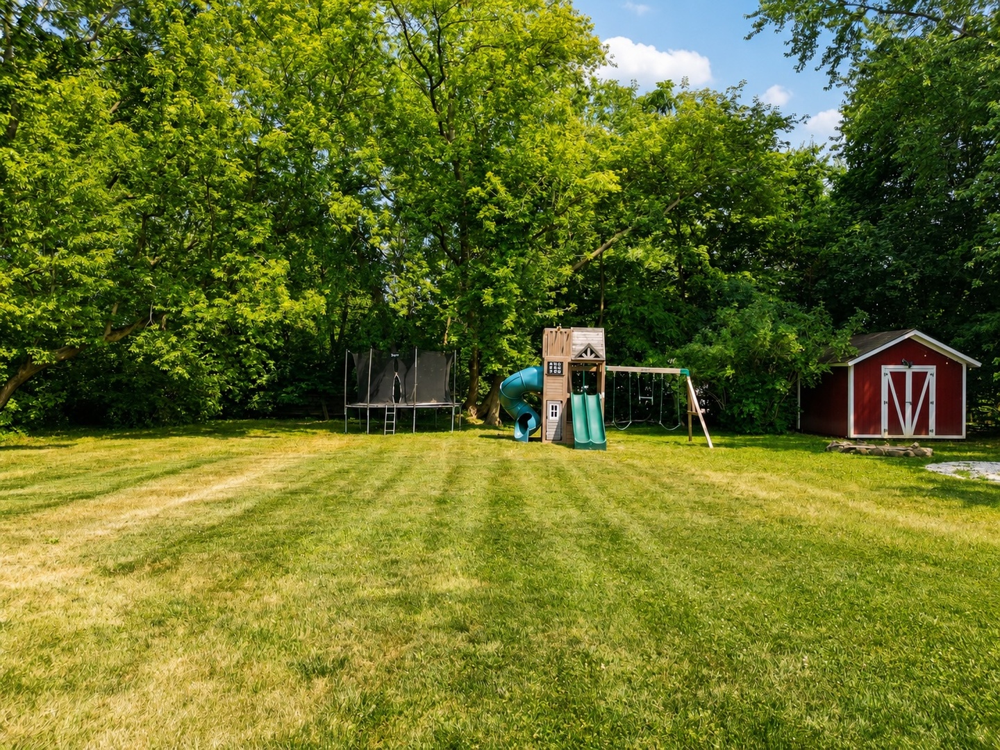42981 N Lake Avenue Property Photo 60