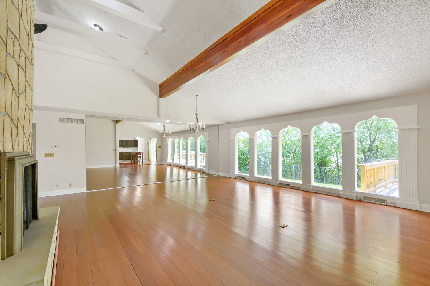 1701 Lynwood Lane Property Photo 11