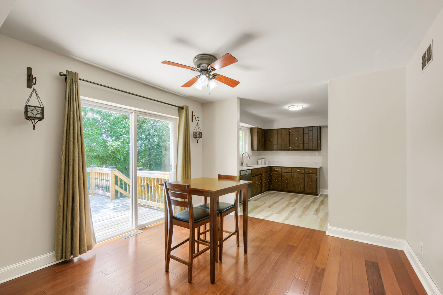 1701 Lynwood Lane Property Photo 15