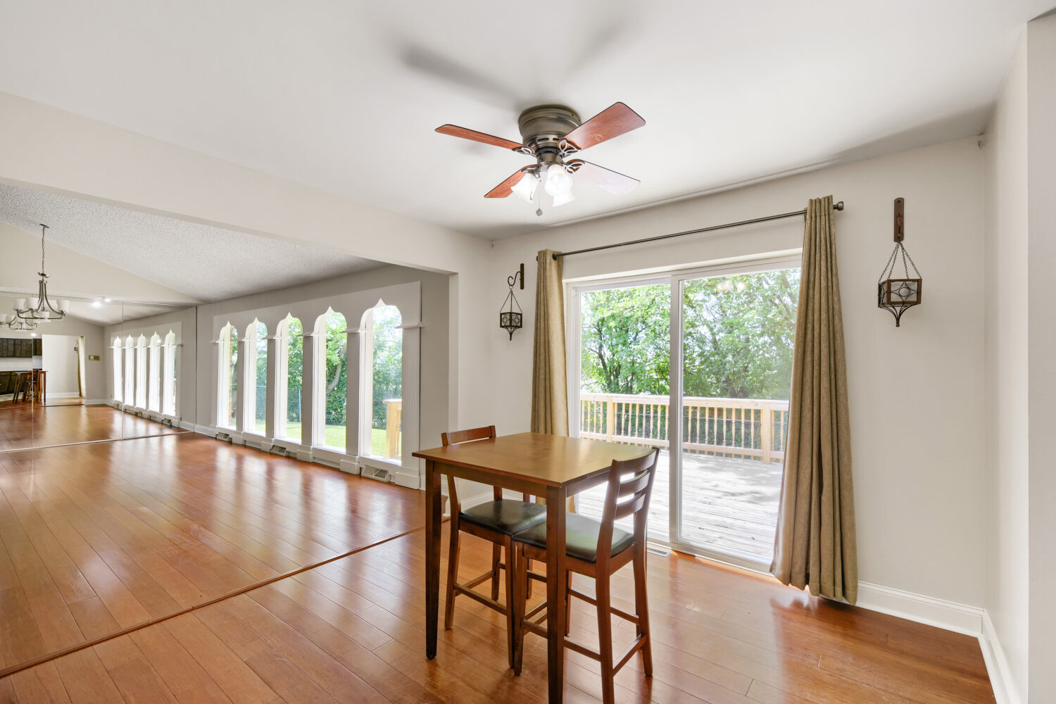 1701 Lynwood Lane Property Photo 16