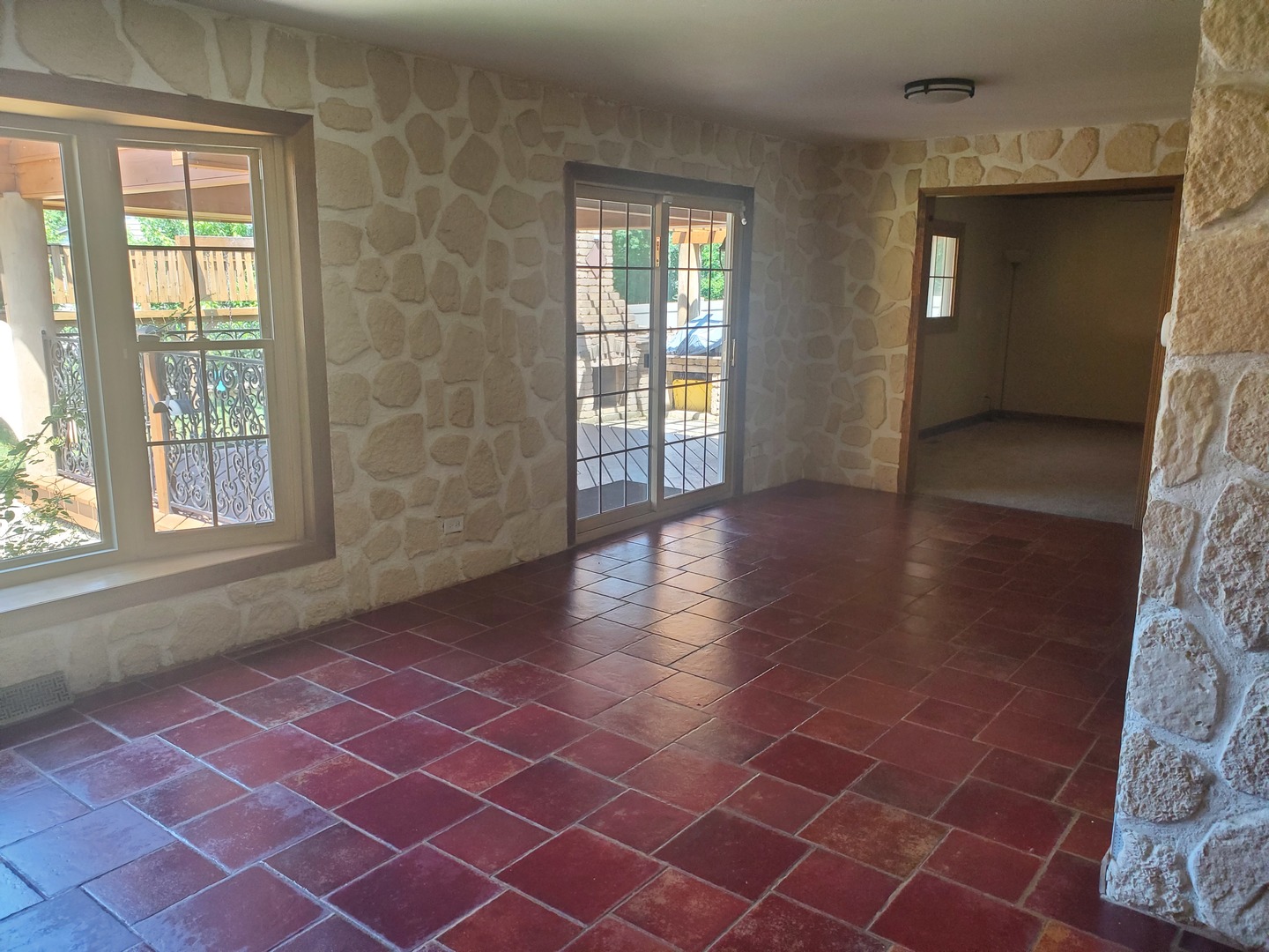 427 Justine Avenue Property Photo 11