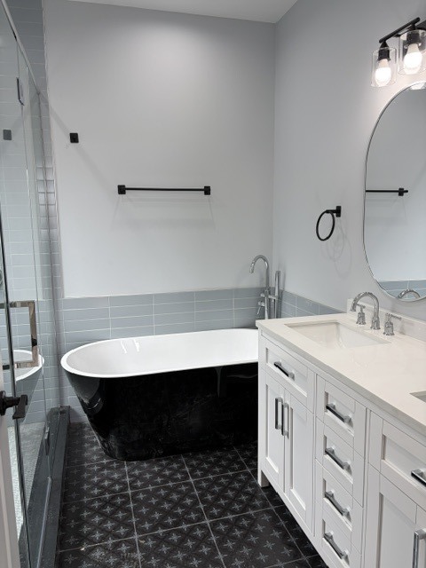 1745 N 34th Avenue Property Photo 13