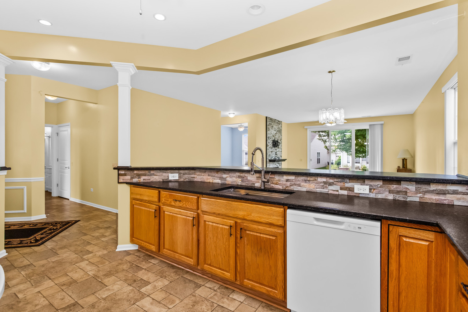 13569 Winterberry Lane Property Photo 3