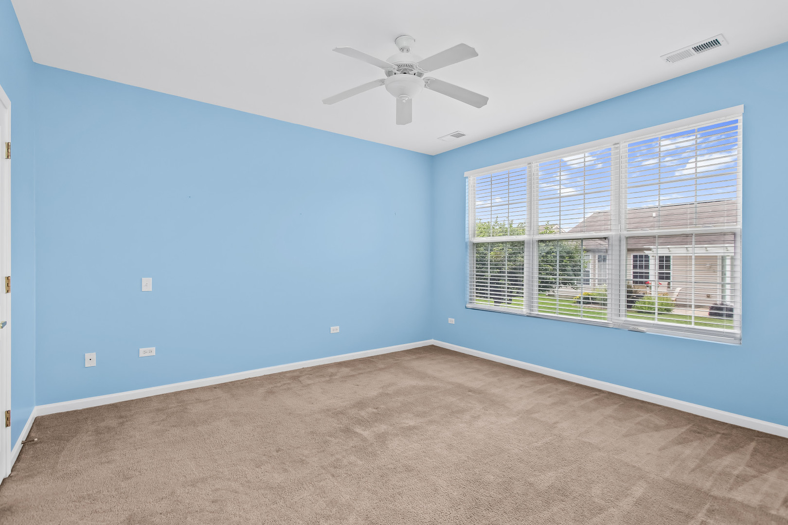 13569 Winterberry Lane Property Photo 10