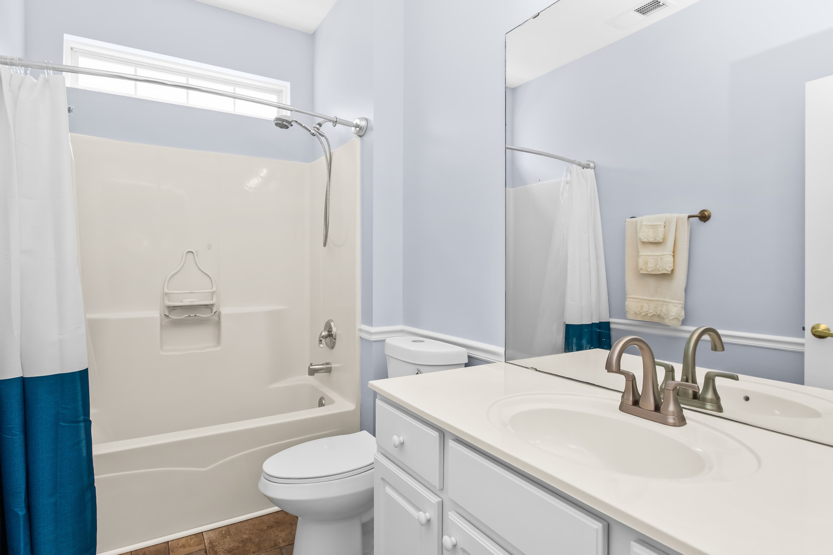 13569 Winterberry Lane Property Photo 16