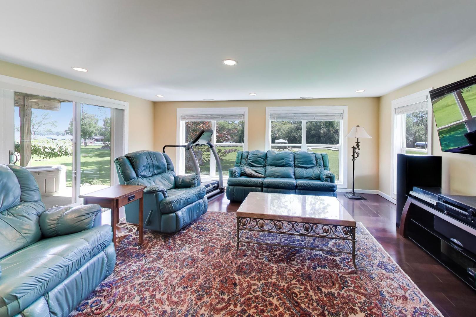 36785 N Lake Street Property Photo 21