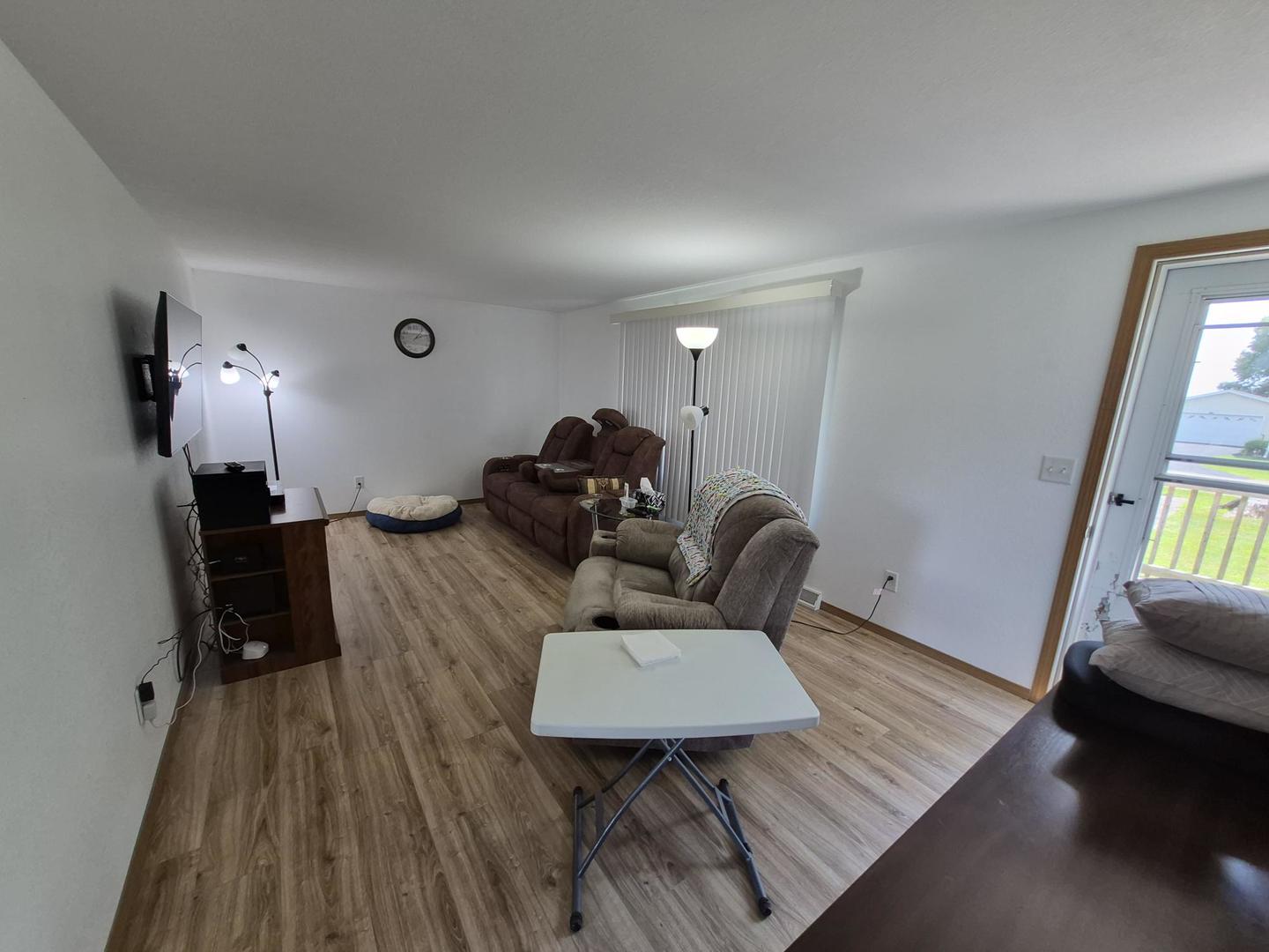 503 E Hunt Avenue Property Photo 8