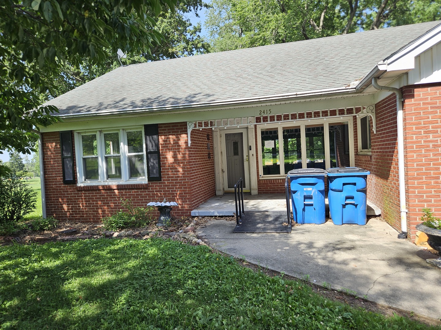 2415 College Drive Property Photo 7