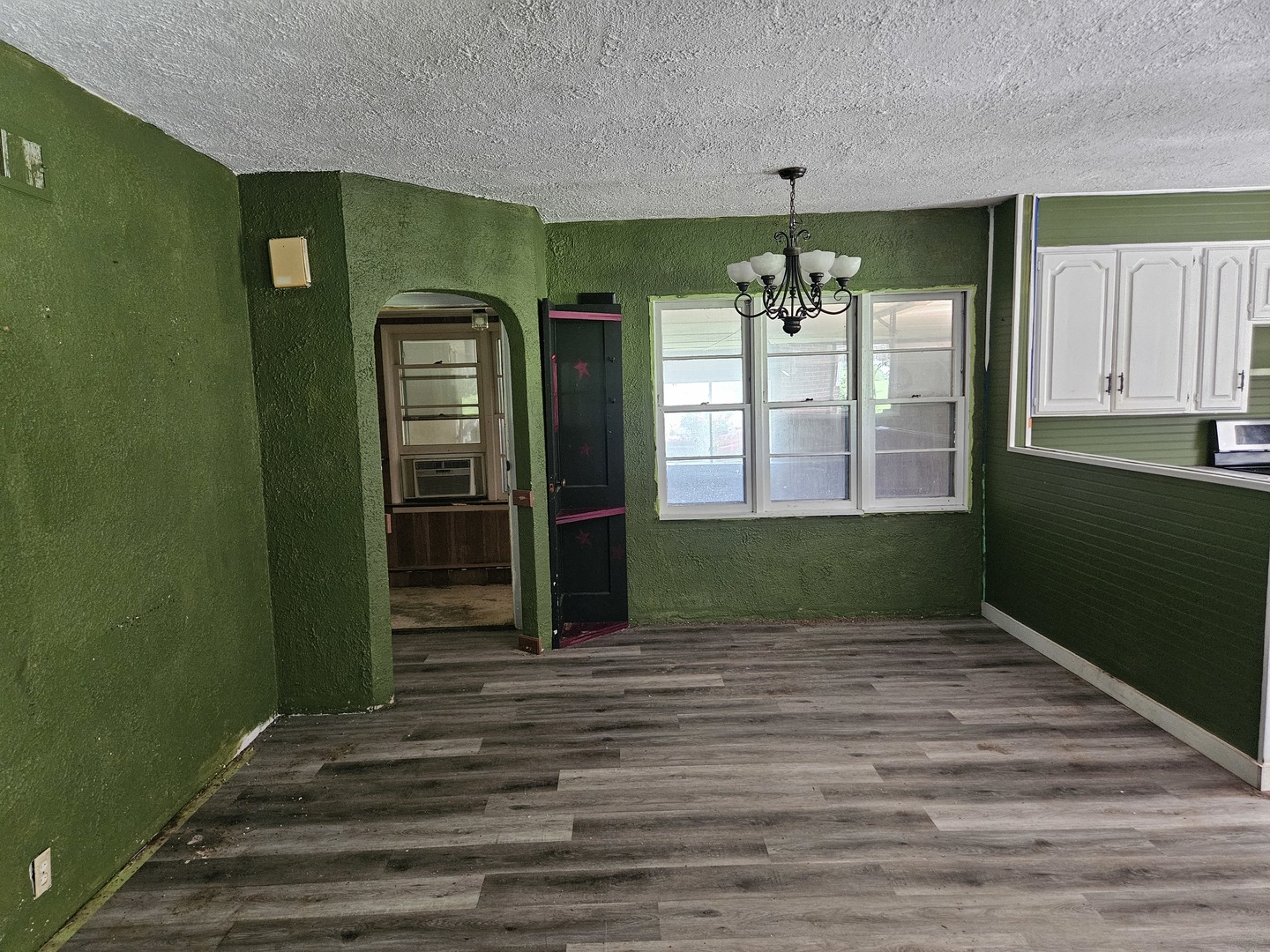 2415 College Drive Property Photo 12