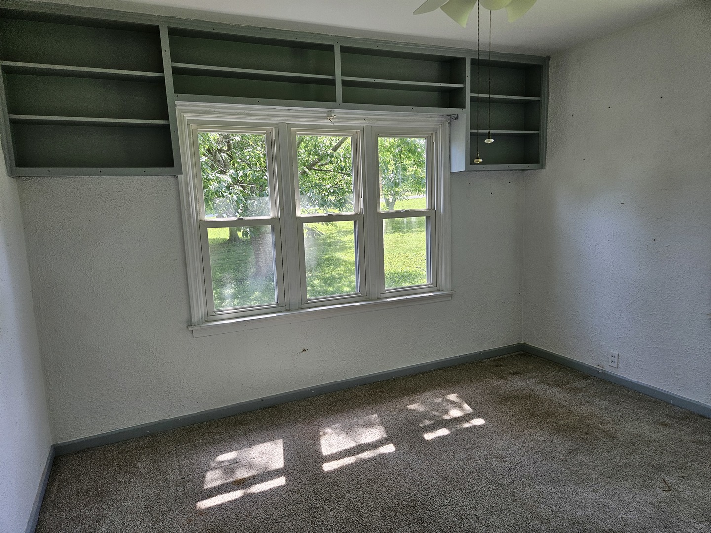 2415 College Drive Property Photo 19