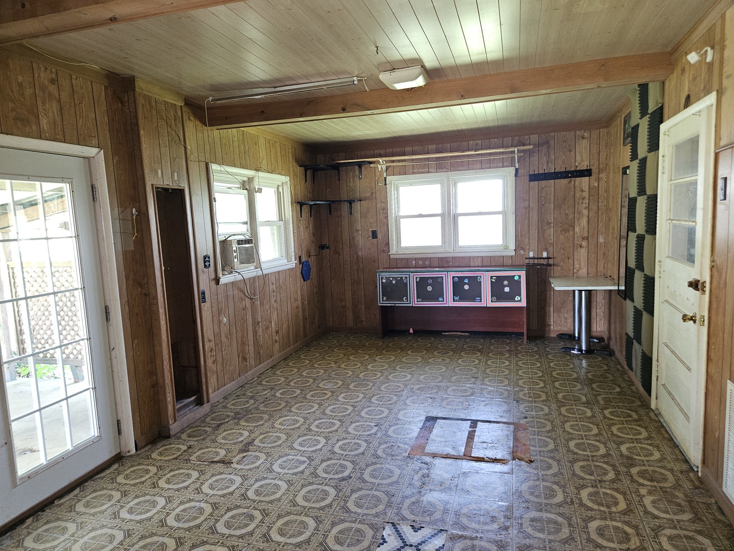 2415 College Drive Property Photo 25