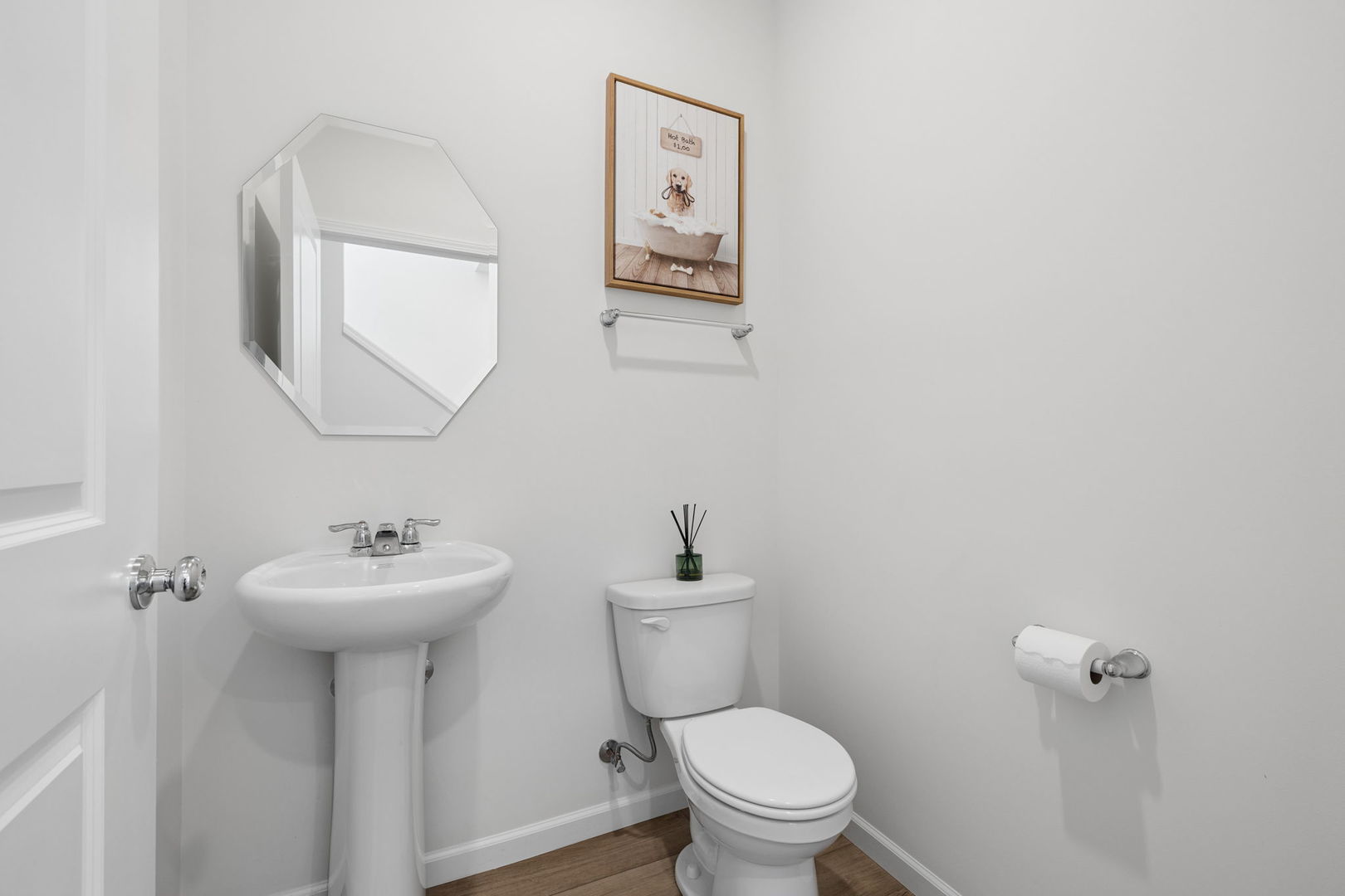 2245 Horseshoe Circle Property Photo 4