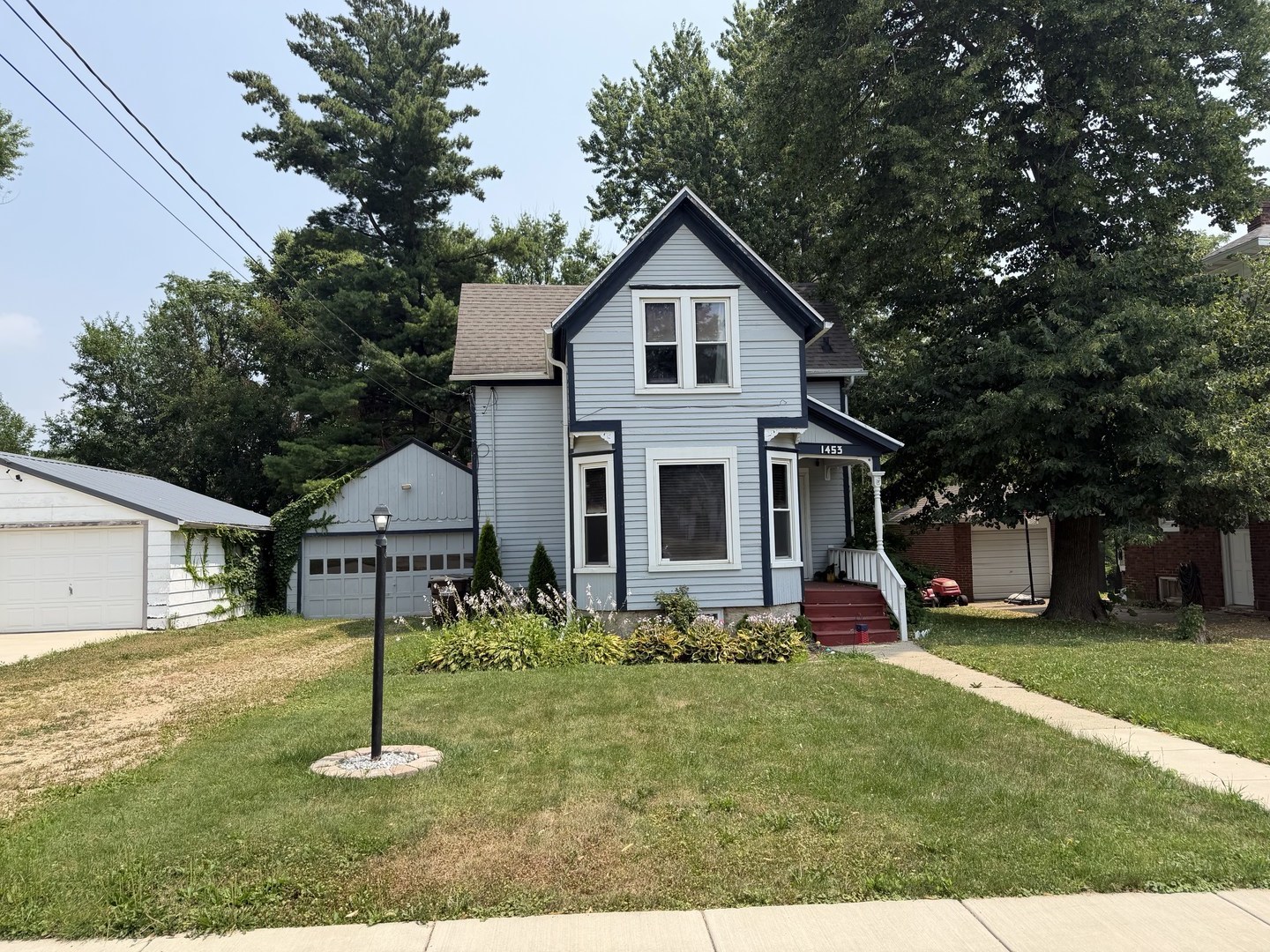 1453 S Float Avenue Property Photo 1