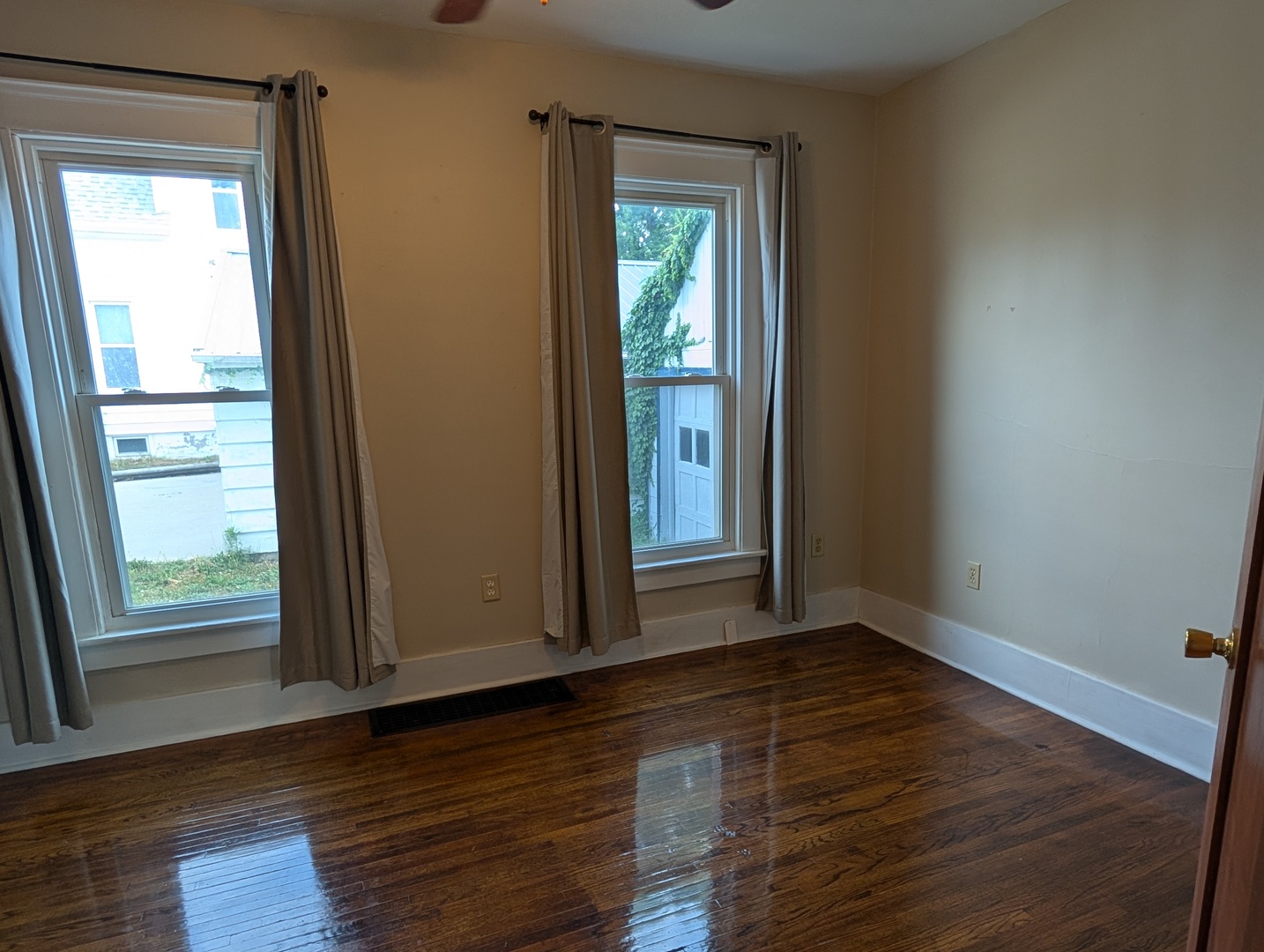 1453 S Float Avenue Property Photo 7
