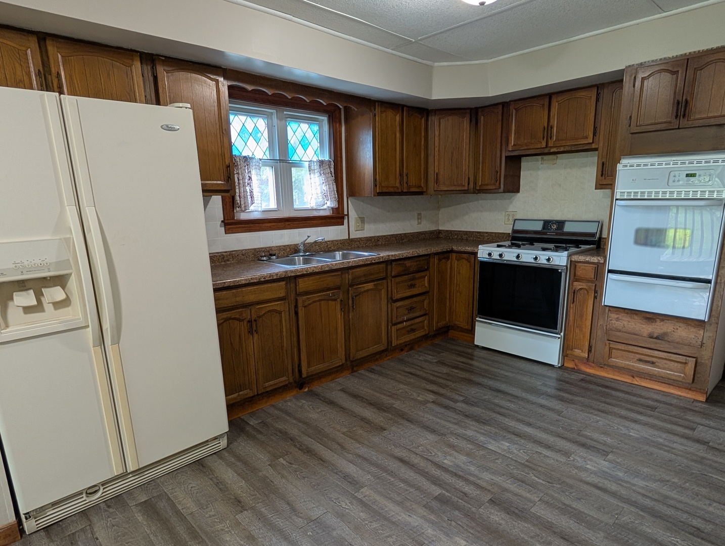 1453 S Float Avenue Property Photo 11