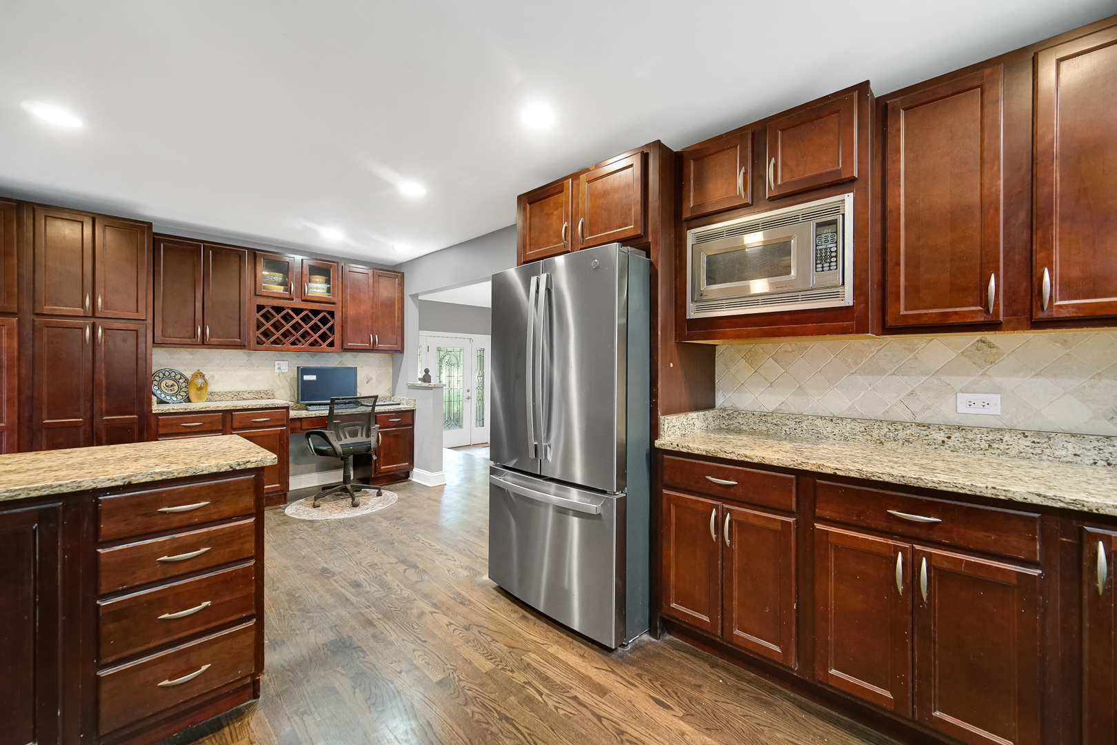2699 Lisa Court Property Photo 4