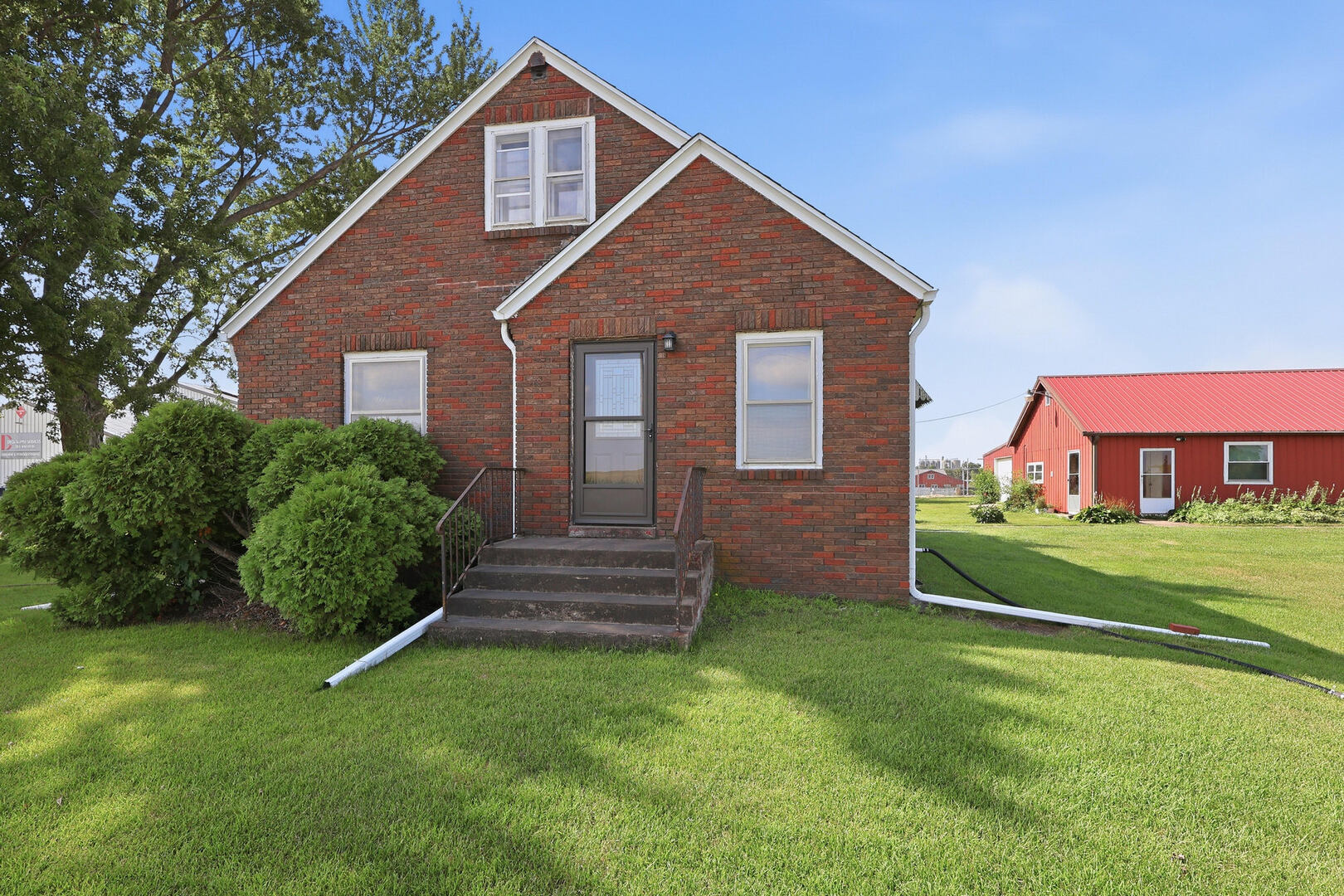 121 E Walcott Road Property Photo 3