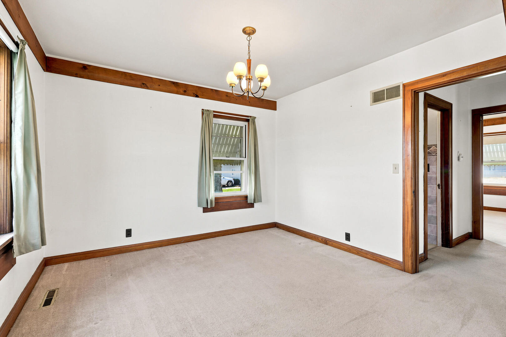121 E Walcott Road Property Photo 23