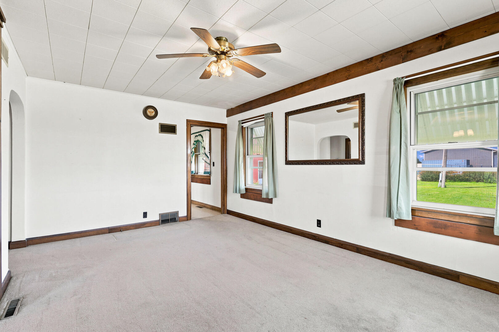 121 E Walcott Road Property Photo 25