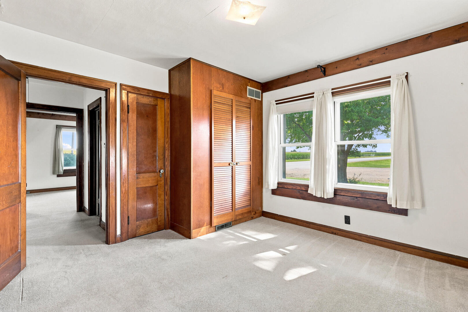 121 E Walcott Road Property Photo 29