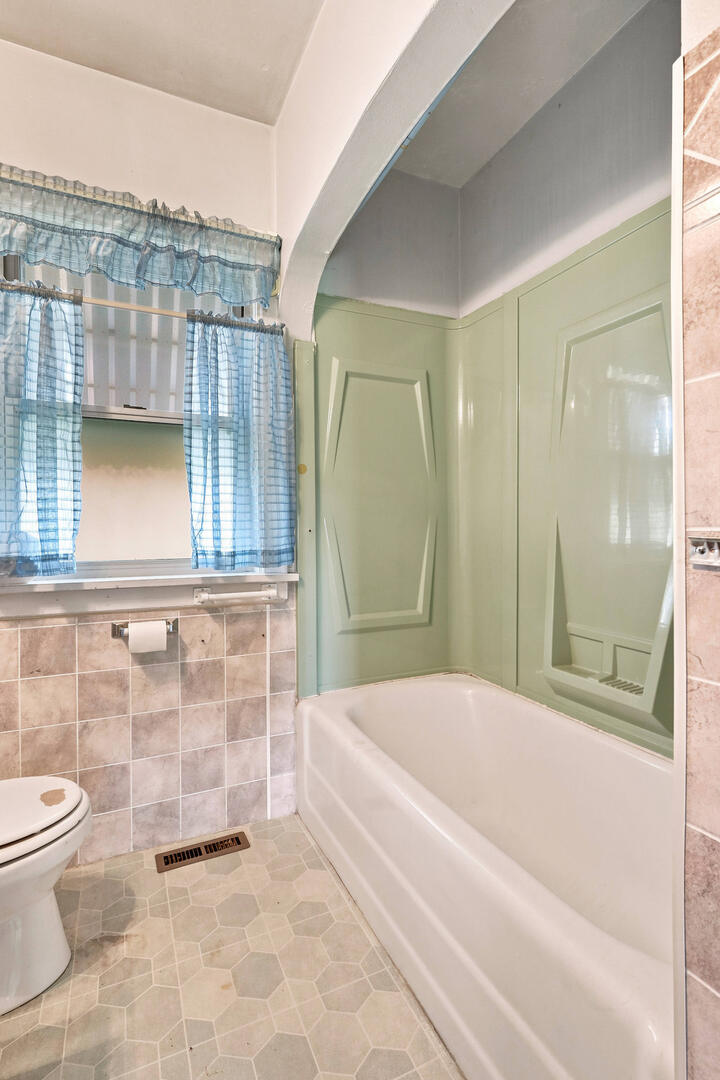 121 E Walcott Road Property Photo 33