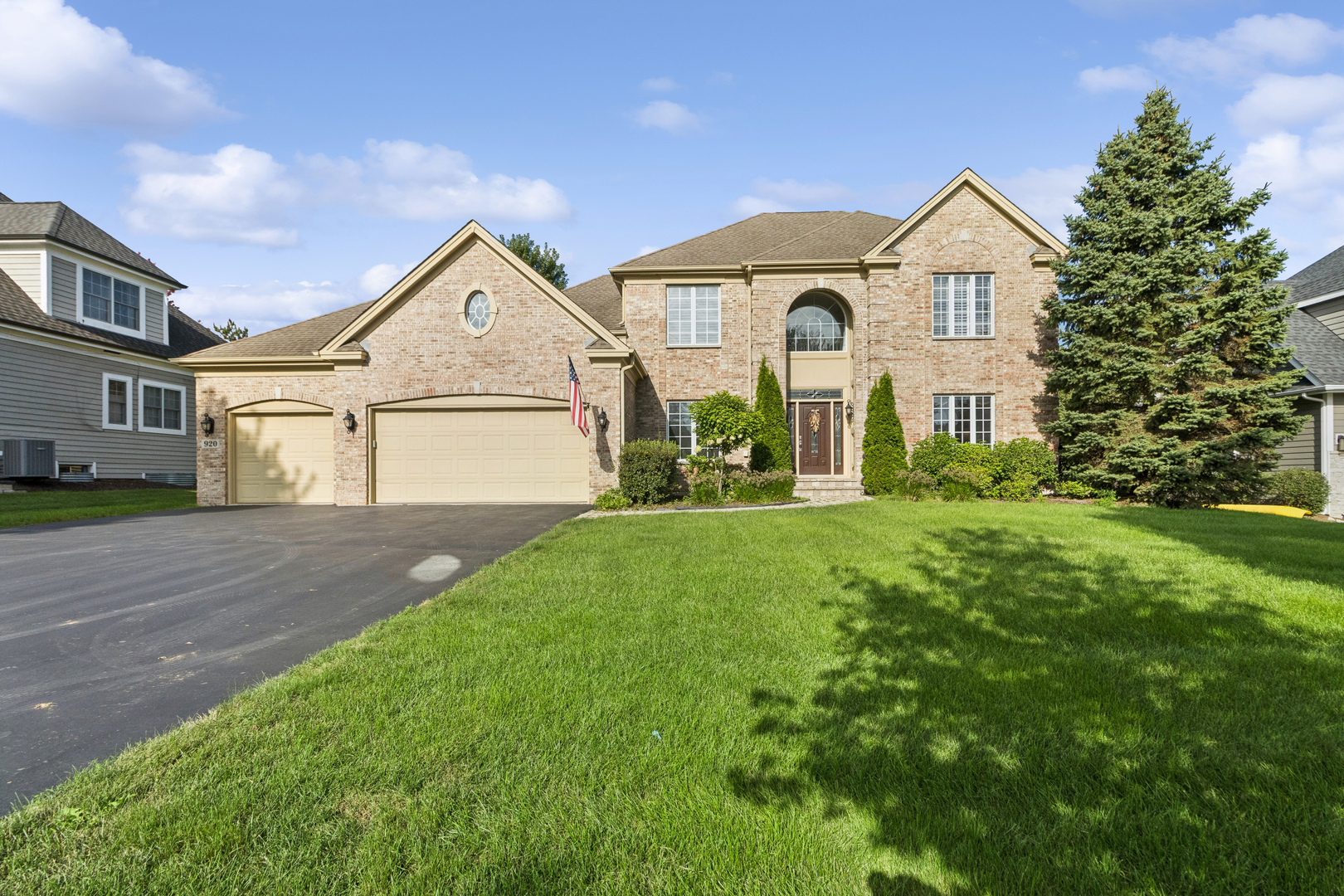 920 Lyons Ridge Drive Property Photo 1
