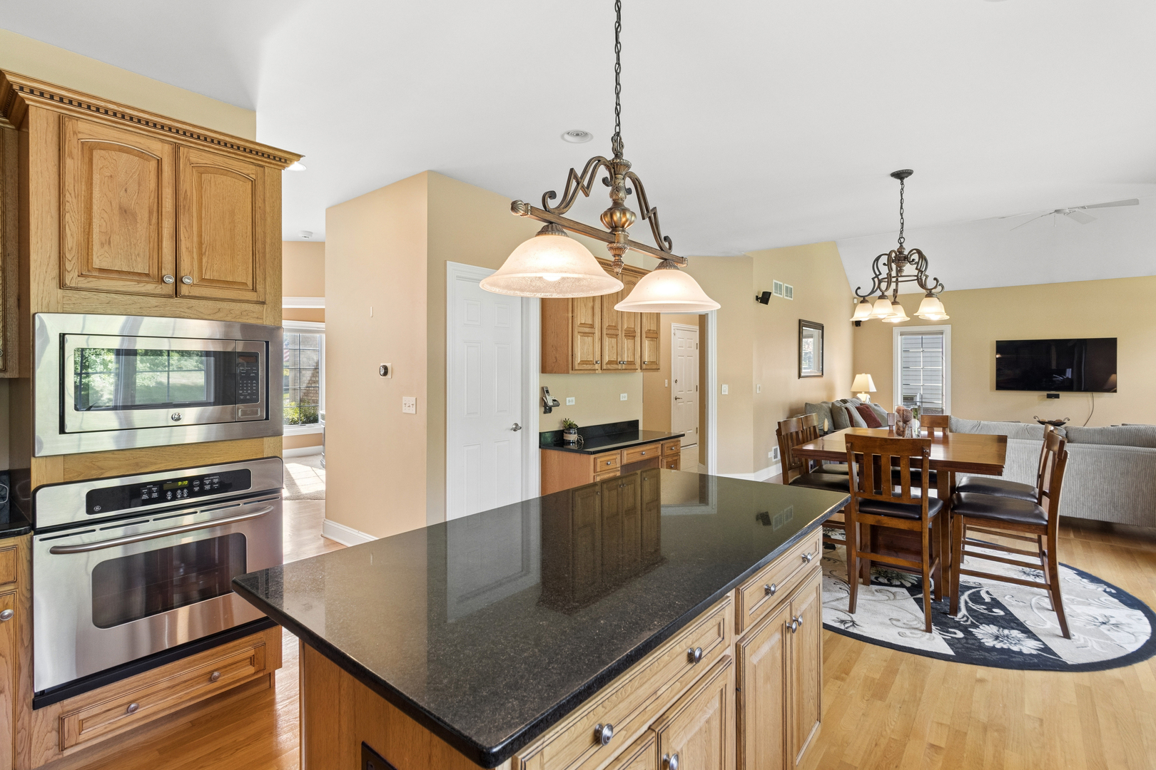 920 Lyons Ridge Drive Property Photo 4