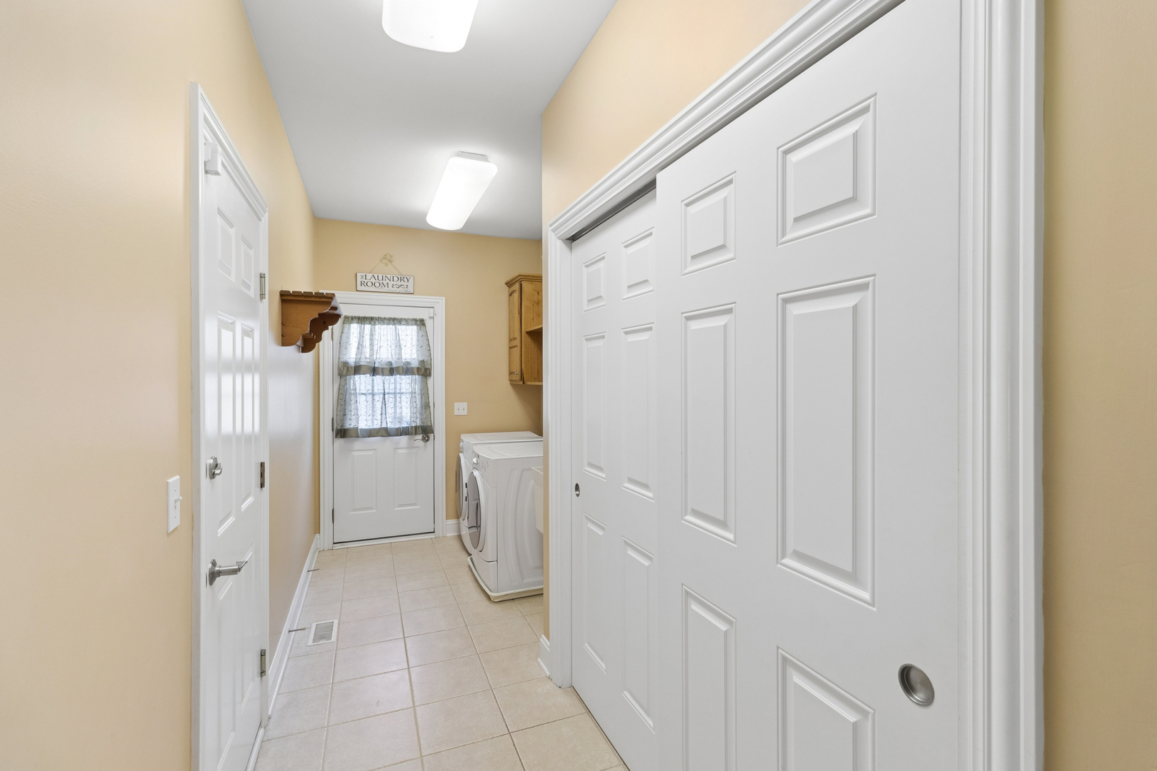 920 Lyons Ridge Drive Property Photo 21