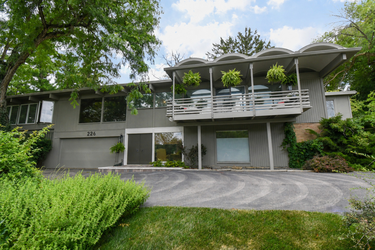 226 Beachview Lane Property Photo 2