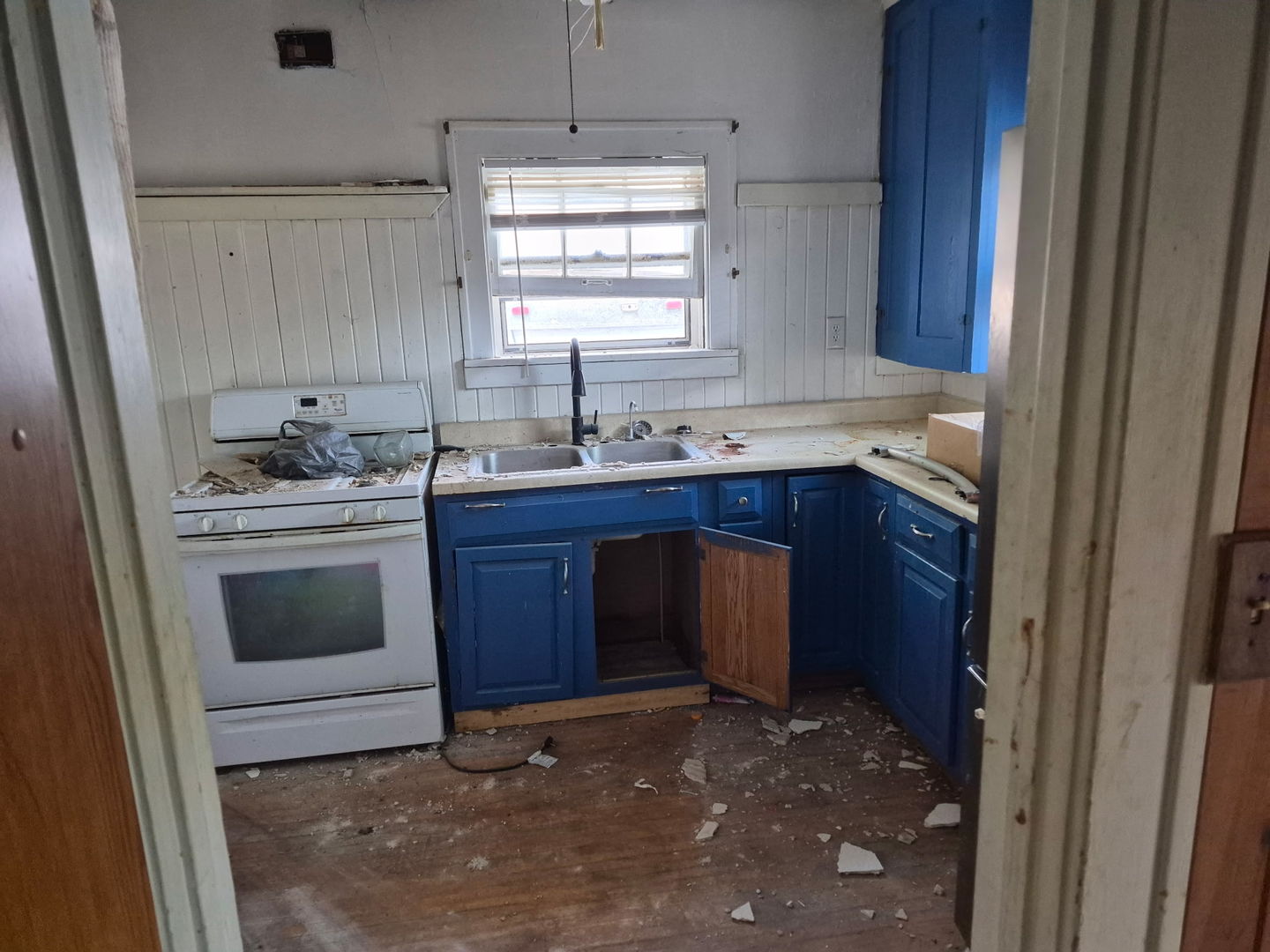 1512 Burton Street Property Photo 2