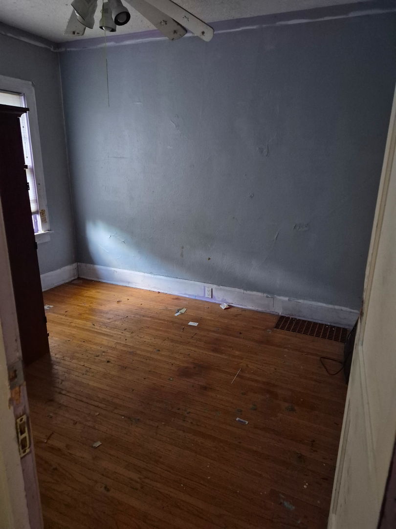 1512 Burton Street Property Photo 3