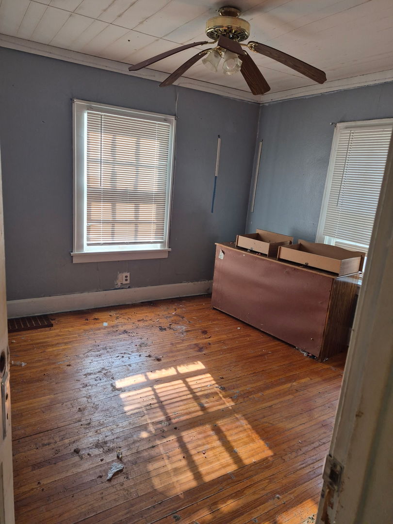1512 Burton Street Property Photo 4